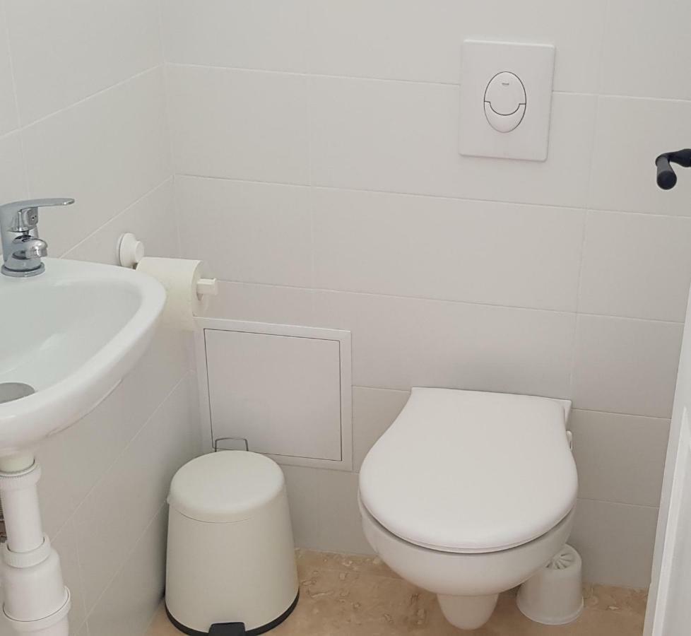 Apartament Old Town Apartament Targoviste Zewnętrze zdjęcie