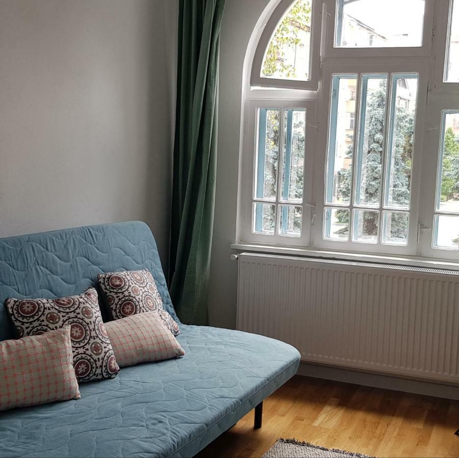 Apartament Old Town Apartament Targoviste Zewnętrze zdjęcie